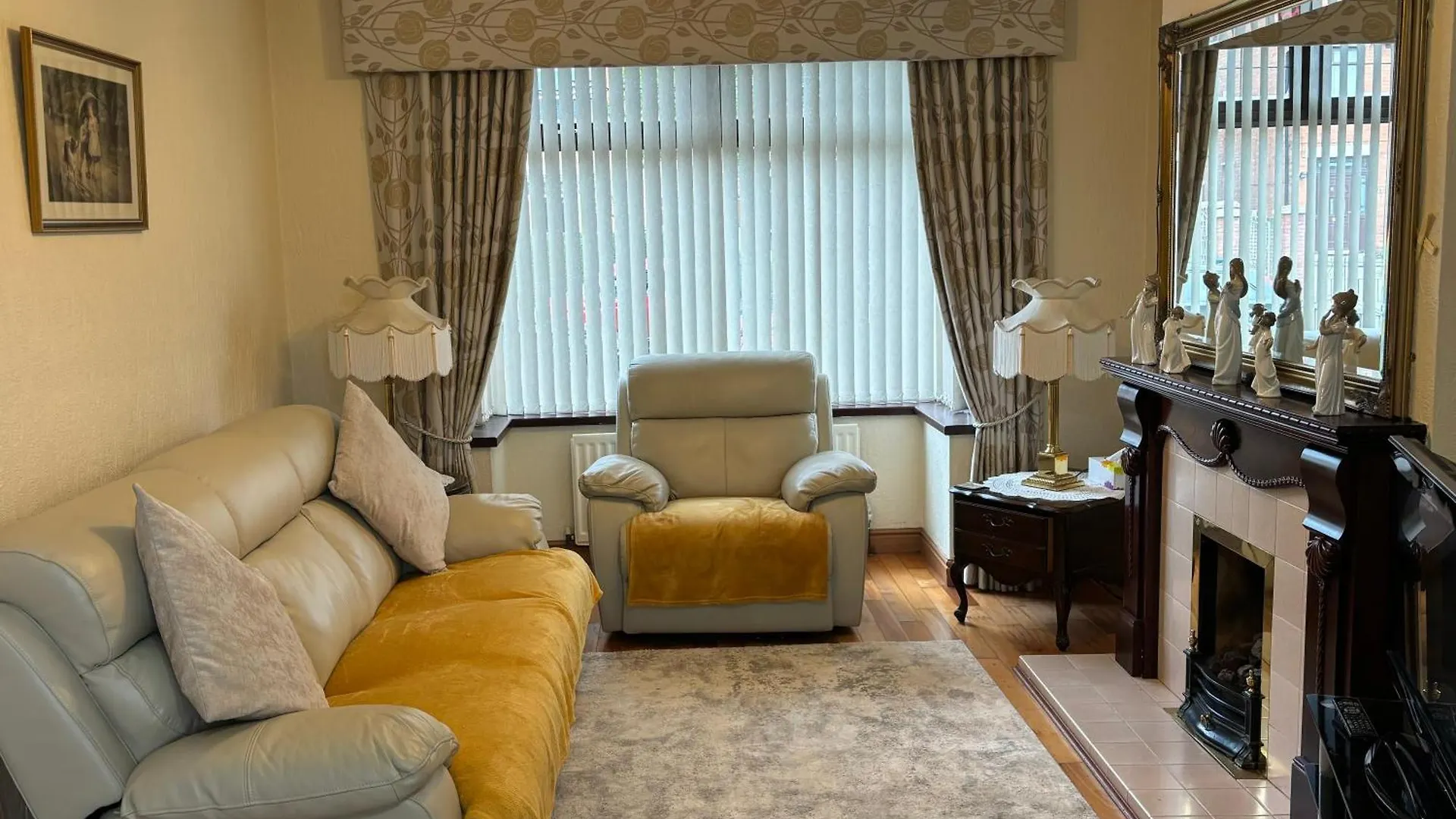 Home From Home - 3Bed North Belfast 0*,  Reino Unido